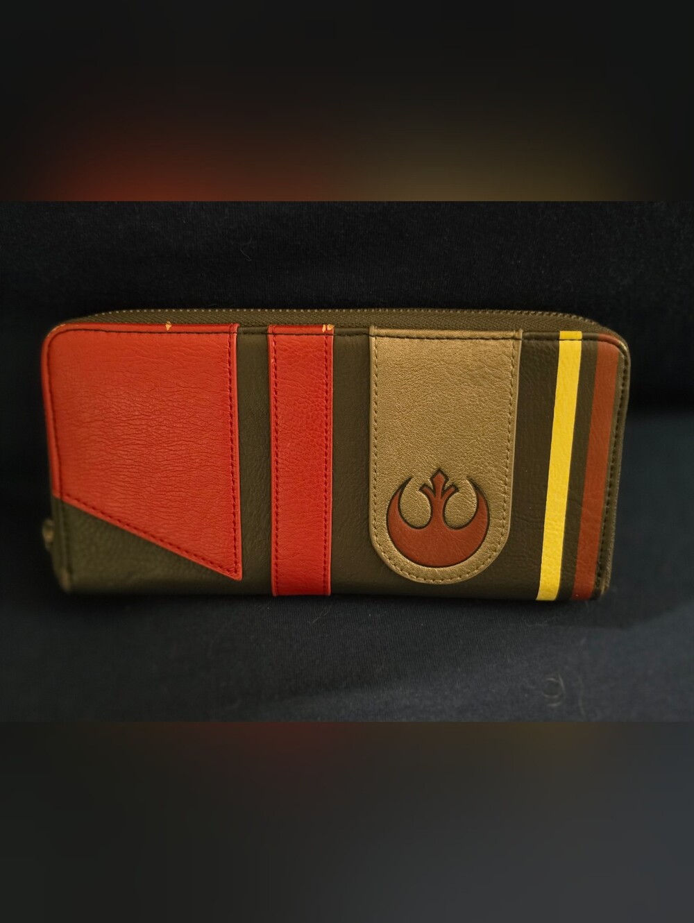 Loungefly Star Wars Rebel Zippered Wallet